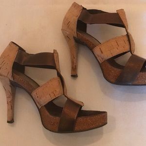 Donald J Pliner Metallic Gold &Cork Heels S: 6 M.